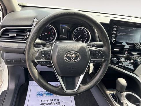 Used 2022 Toyota Camry LE FWD image 13