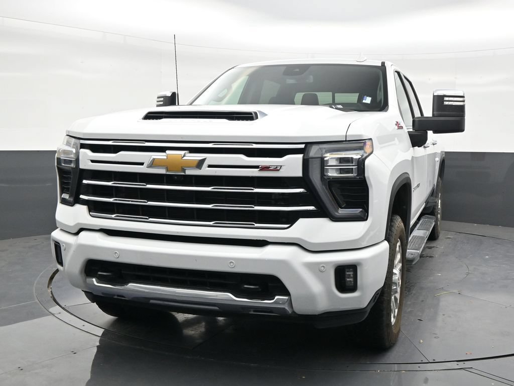 Used 2024 Chevrolet Silverado 2500 LTZ w/ LTZ Plus Package AWD/4WD image 8