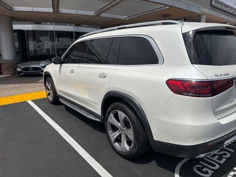 Used 2021 Mercedes-Benz GLS 450 4MATIC image 4