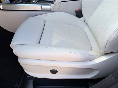 New 2026 Mercedes-Benz GLB 250 image 4