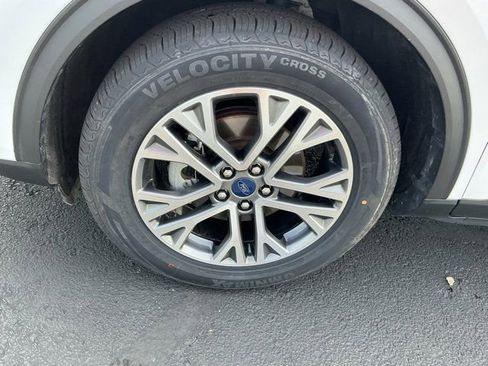 Used 2021 Ford Escape SEL w/ Technology Package image 10