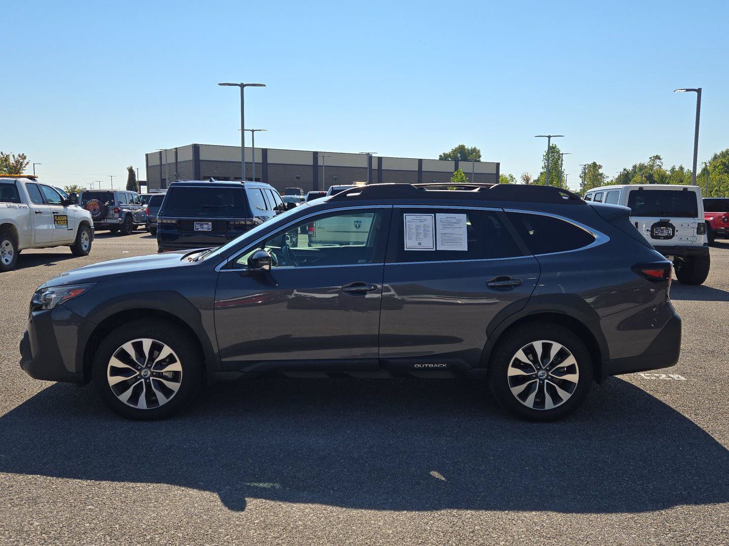 Used 2025 Subaru Outback Limited w/ Popular Package #2 AWD/4WD image 4