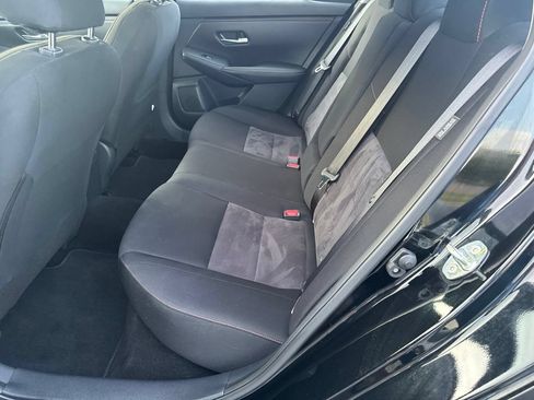 Used 2025 Nissan Sentra SR FWD image 30