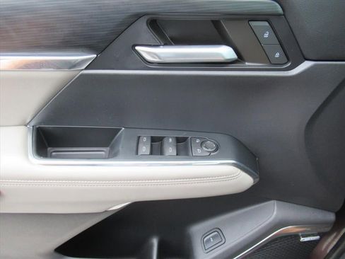 Used 2024 GMC Acadia Elevation w/ Luxury Package FWD image 20