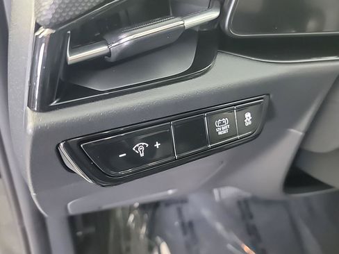 Used 2023 Kia Niro EX FWD image 33