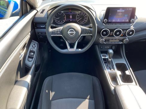 Used 2025 Nissan Sentra SV FWD image 24