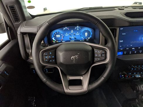 New 2025 Ford Bronco Outer Banks AWD/4WD image 16