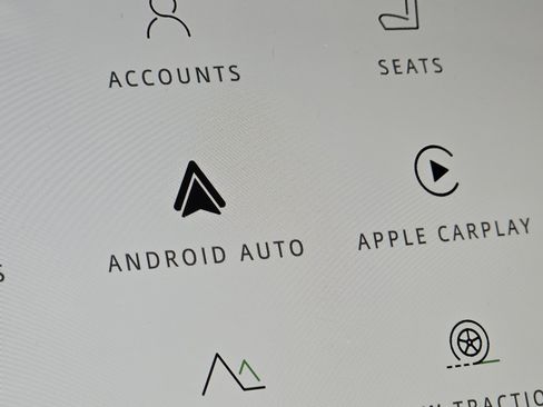 New 2026 Land Rover Discovery S image 7