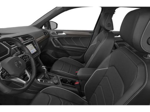 Used 2024 Volkswagen Tiguan SEL R-Line AWD/4WD image 9