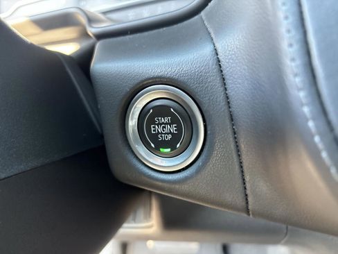 Used 2023 Chevrolet Suburban Z71 w/ Luxury Package image 30