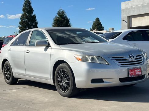 Used 2007 Toyota Camry LE image 10