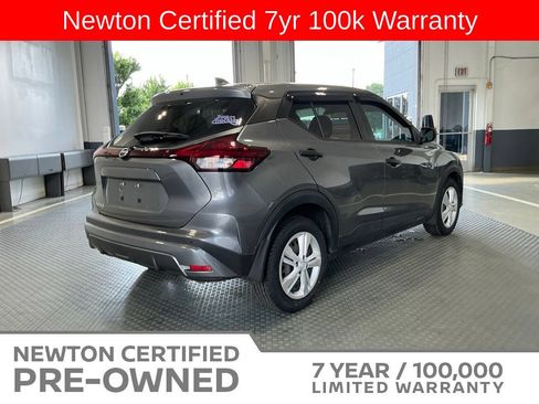 Used 2023 Nissan Kicks S FWD image 7