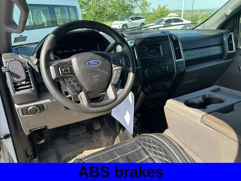 Used 2017 Ford F250 XLT AWD/4WD image 11