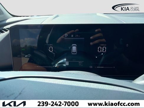 New 2026 Kia Sportage LX FWD image 32