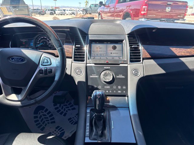 Used 2018 Ford Taurus Limited FWD image 12