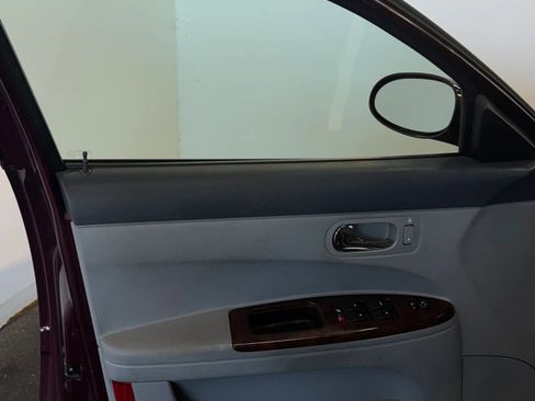 Used 2007 Buick LaCrosse CX w/ Chrome Enhancement Package image 12