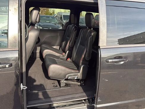 Used 2020 Dodge Grand Caravan GT image 27
