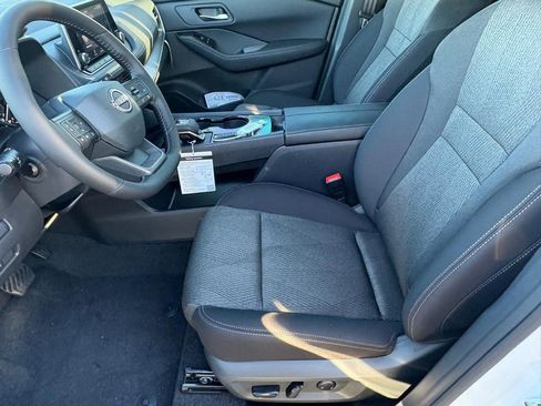 New 2026 Nissan Rogue SV image 14