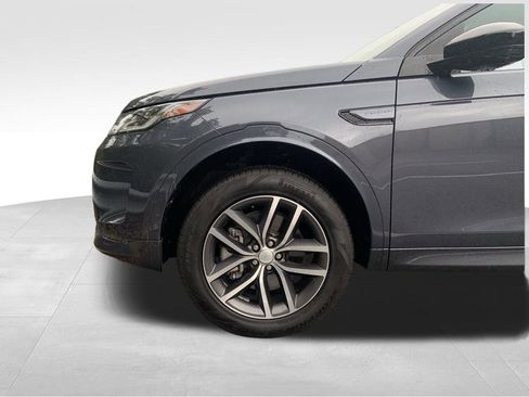 Certified 2025 Land Rover Discovery Sport S image 9