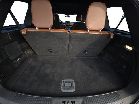 Used 2021 Lincoln Aviator Reserve w/ Equipment Group 201A AWD/4WD image 13