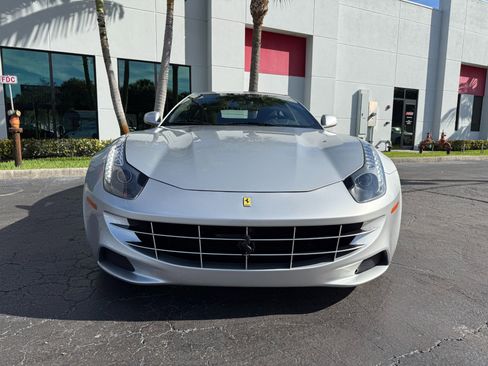 Used 2012 Ferrari FF image 10