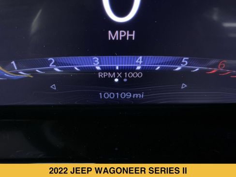 Used 2022 Jeep Wagoneer Series II w/ Premium Group I AWD/4WD image 4