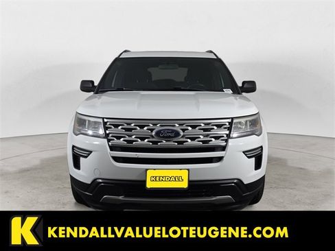 Used 2018 Ford Explorer XLT image 8