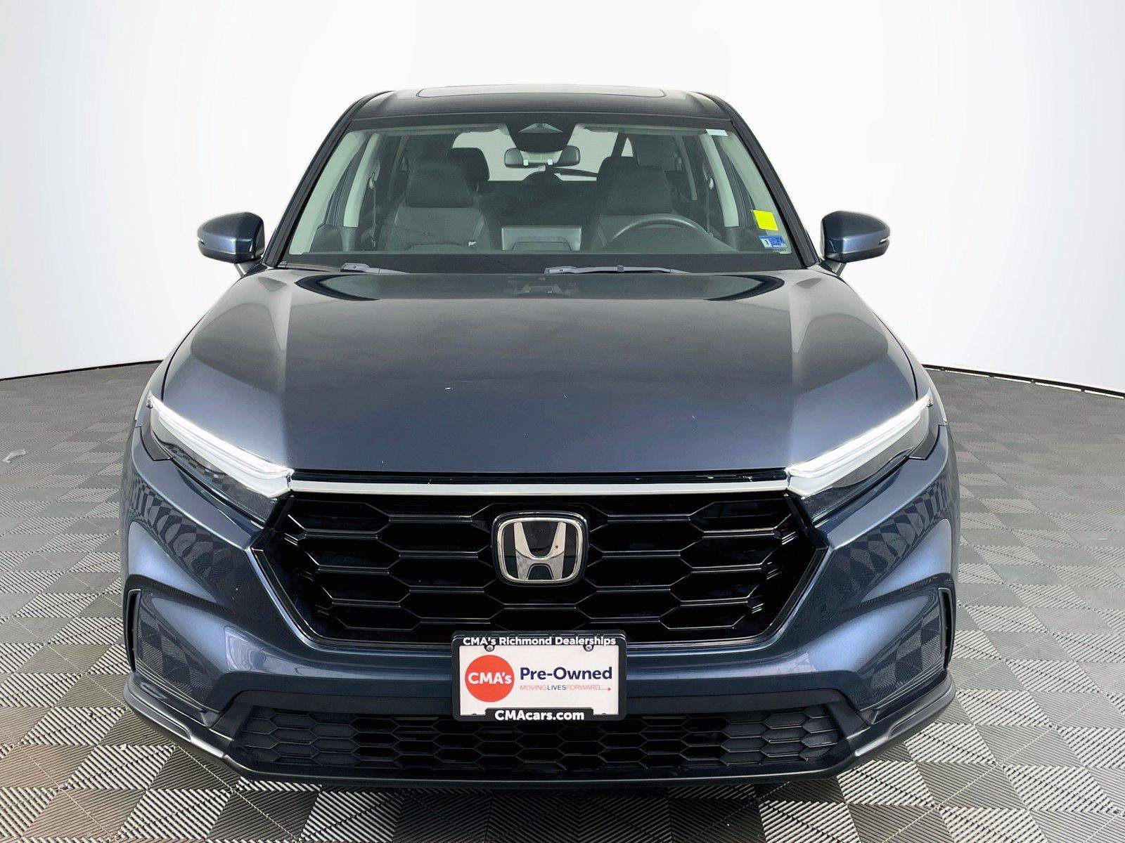 Used 2023 Honda CR-V EX image 2