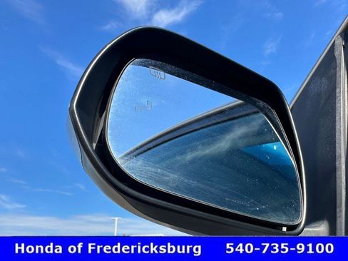 Used 2017 Toyota Sienna XLE Premium image 11