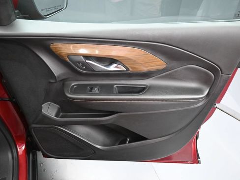 Used 2020 GMC Terrain SLE w/ Driver Convenience Package FWD image 29