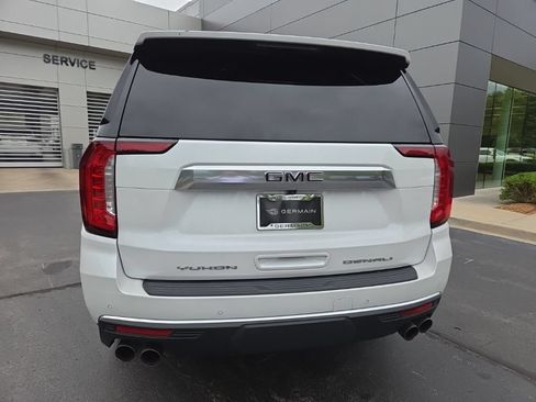 Used 2021 GMC Yukon Denali AWD/4WD image 4