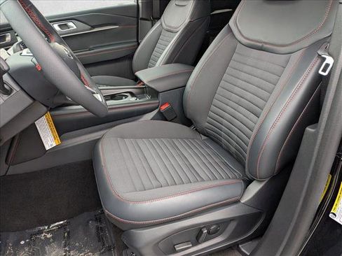 New 2026 Ford Explorer ST-Line w/ ST-Line Street Pack AWD/4WD image 4