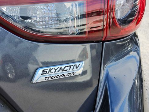 Used 2014 MAZDA MAZDA3 i Sport image 12