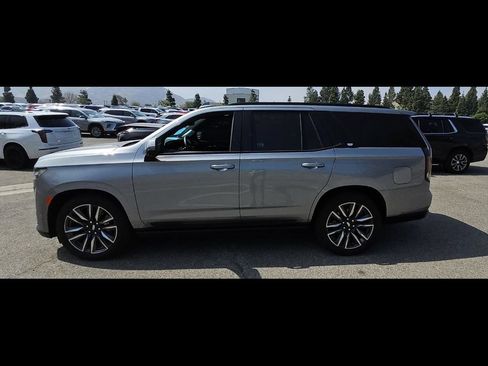 Used 2024 Cadillac Escalade Sport Platinum AWD/4WD image 8