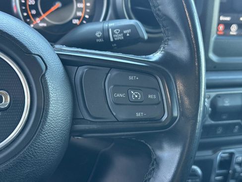 Used 2022 Jeep Wrangler Unlimited Sport image 27