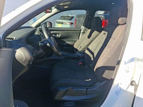 Used 2024 Honda HR-V Sport image 14