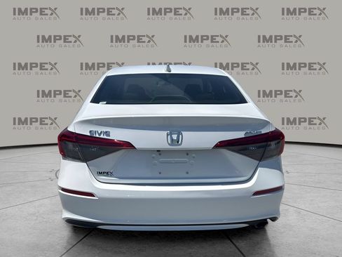 Used 2022 Honda Civic Sport image 4