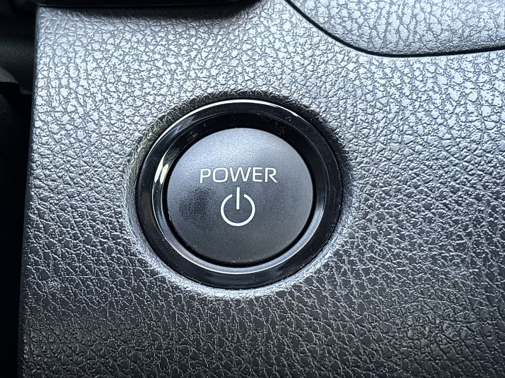 Used 2025 Toyota Camry SE w/ Convenience Package FWD image 23