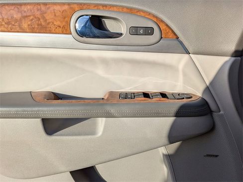 Used 2012 Buick Enclave Leather image 28