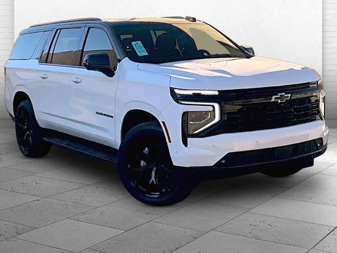 New 2026 Chevrolet Suburban RST w/ RST Capability Package AWD/4WD image 1
