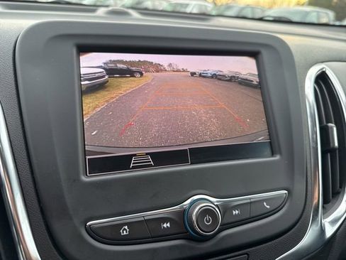 Certified 2023 Chevrolet Equinox LT w/ Driver Convenience Package image 32