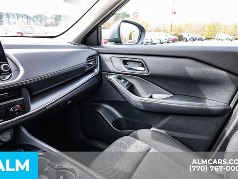 Used 2025 Nissan Rogue SV FWD image 48