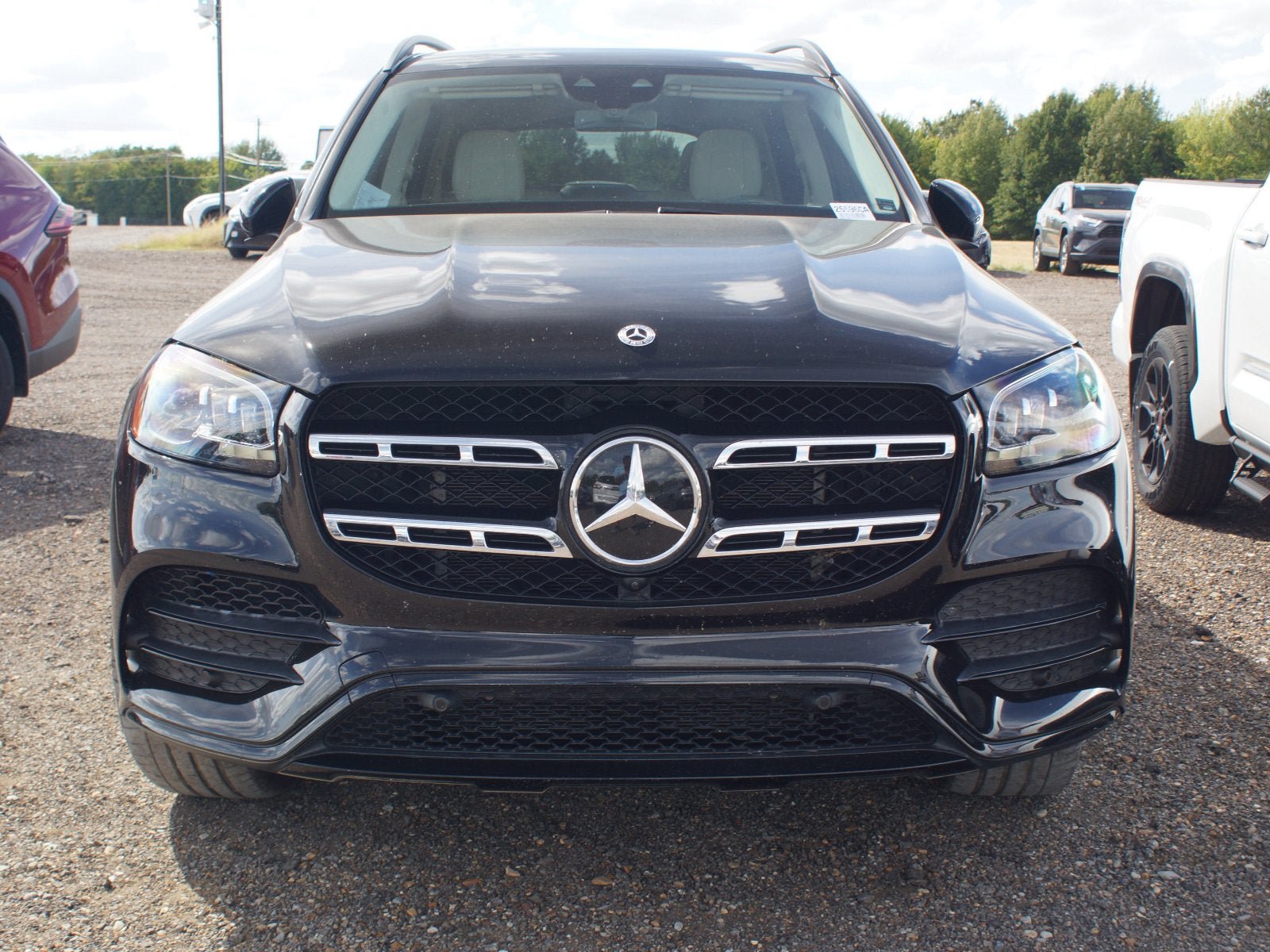 Used 2021 Mercedes-Benz GLS 580 4MATIC image 2