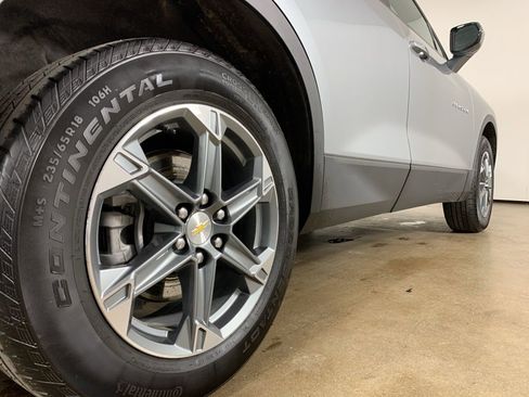 Used 2023 Chevrolet Blazer LT image 9