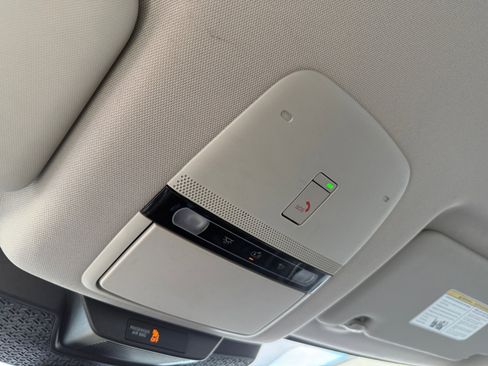 Used 2023 Nissan Ariya AWD image 23