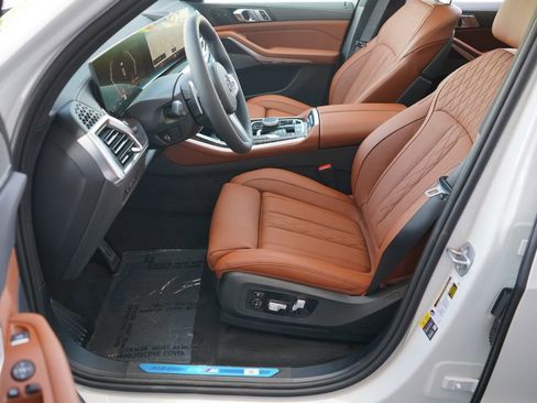 New 2026 BMW X5 xDrive50e w/ M Sport Package image 10