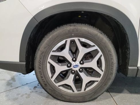 Used 2021 Subaru Forester Premium AWD/4WD image 12