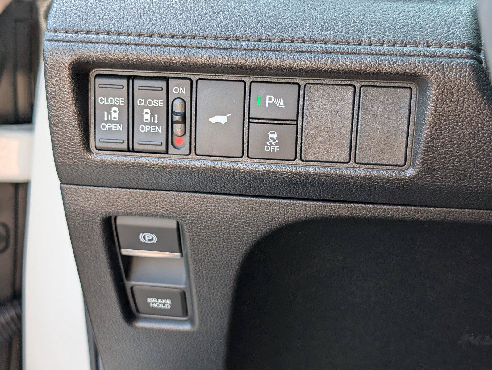 Used 2025 Honda Odyssey Elite image 30