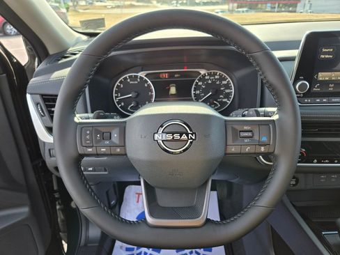 New 2026 Nissan Rogue SV image 9