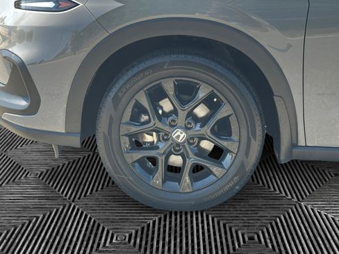 Certified 2025 Honda HR-V Sport image 9